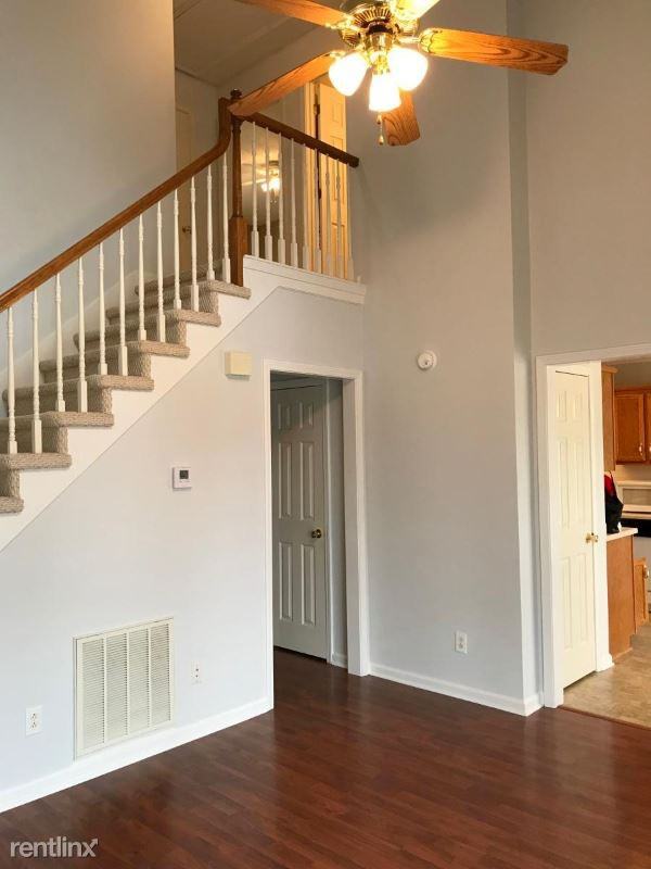 1017 Heatherwood Rd - Photo 2 of 5