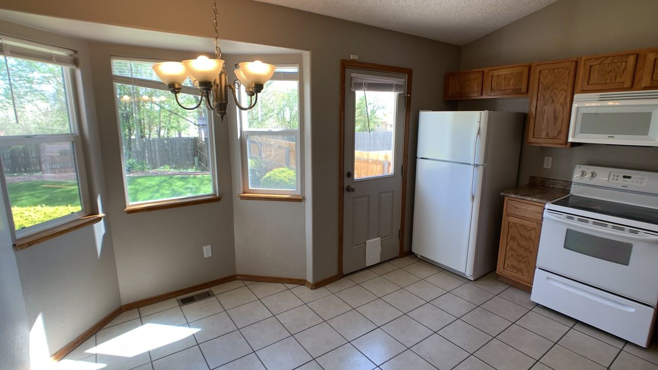 7205 Moss Bluff Ct - Photo 5 of 11