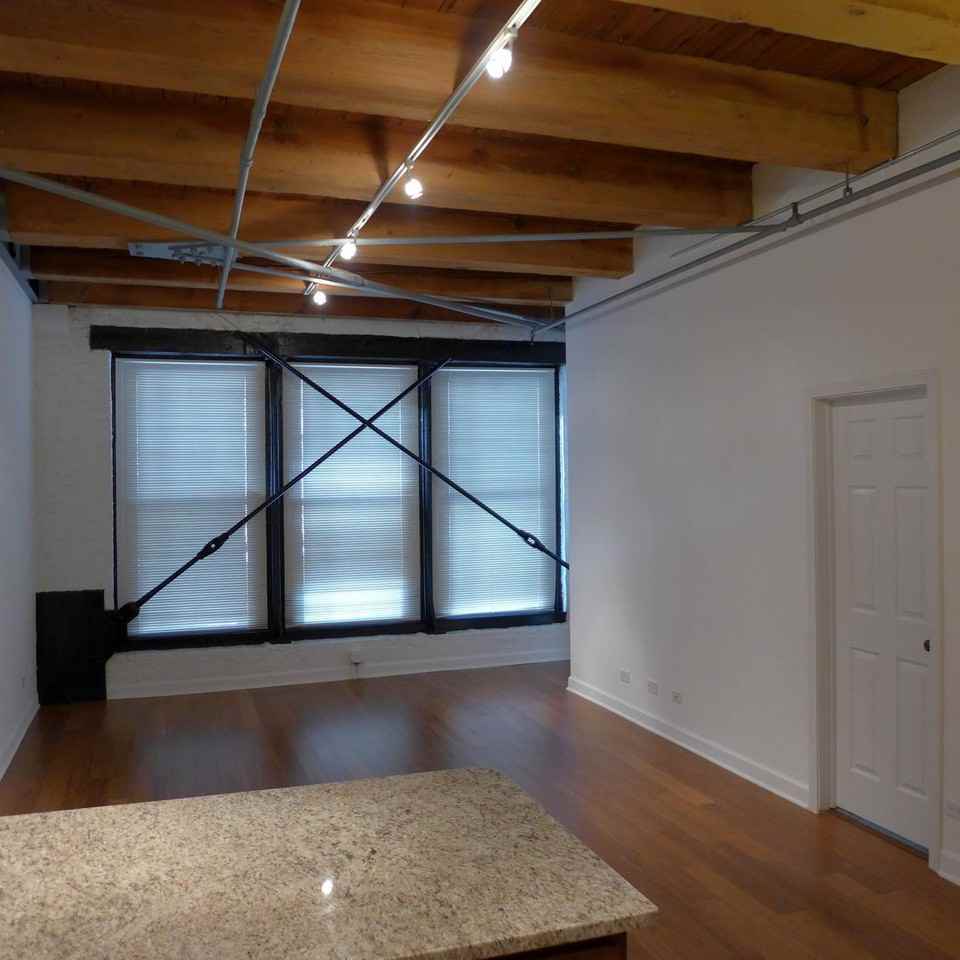 525 S Dearborn Street - Photo 2 of 43