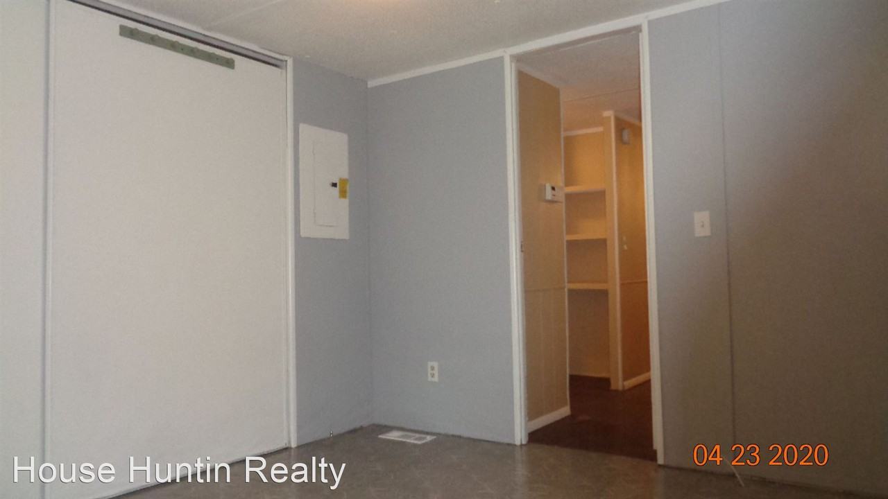 9408 Mango St - Photo 3 of 7