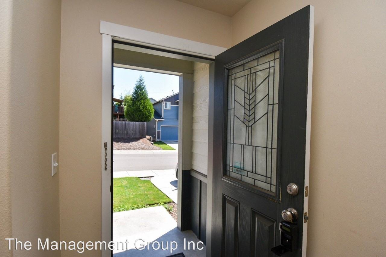 6108 Ne 71st Avenue - Photo 2 of 19