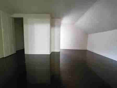 2100 Speed Ave - Photo 2 of 10