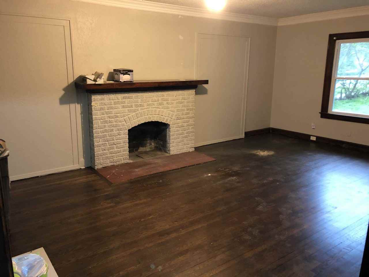 2953 Victor St - Photo 2 of 10