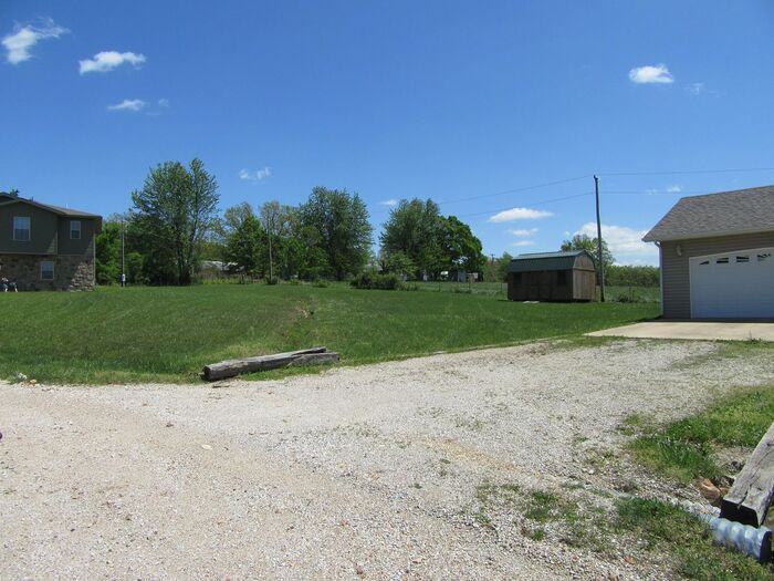 14160 Lancaster - Photo 2 of 50