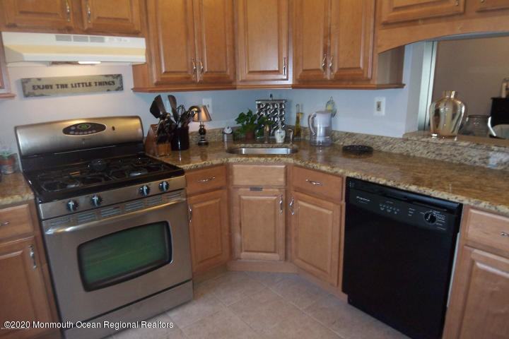 54 Beaumont Court - Photo 3 of 14