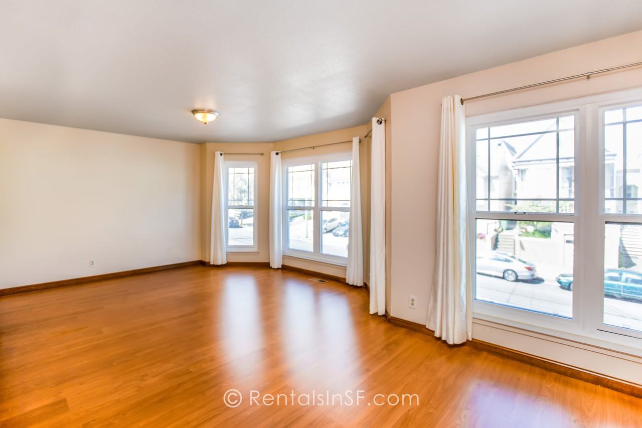 426 32nd Ave. - Photo 3 of 11