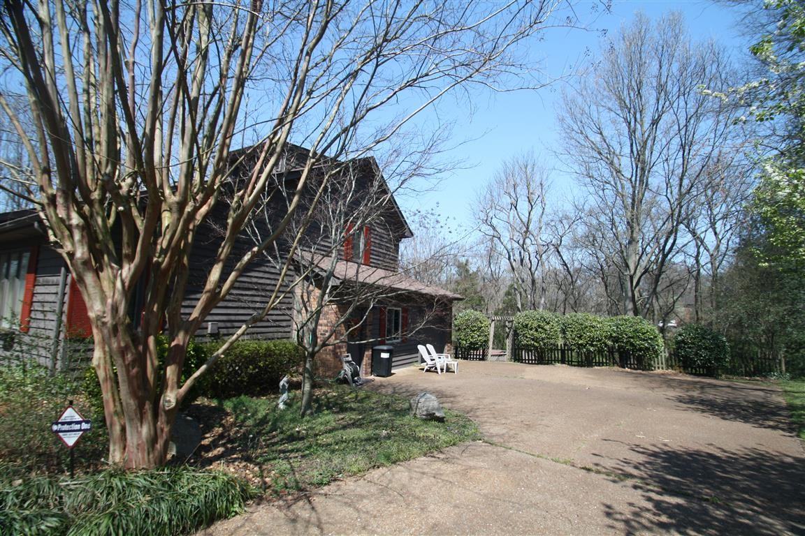 513 Ridge Ct W - Photo 3 of 20