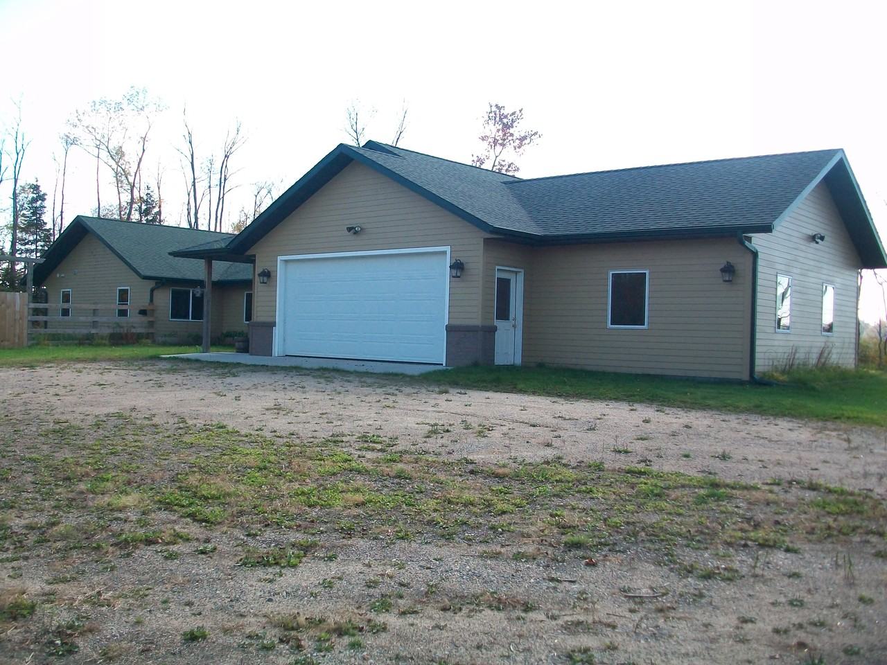 31487 Malbay Rd - Photo 2 of 11