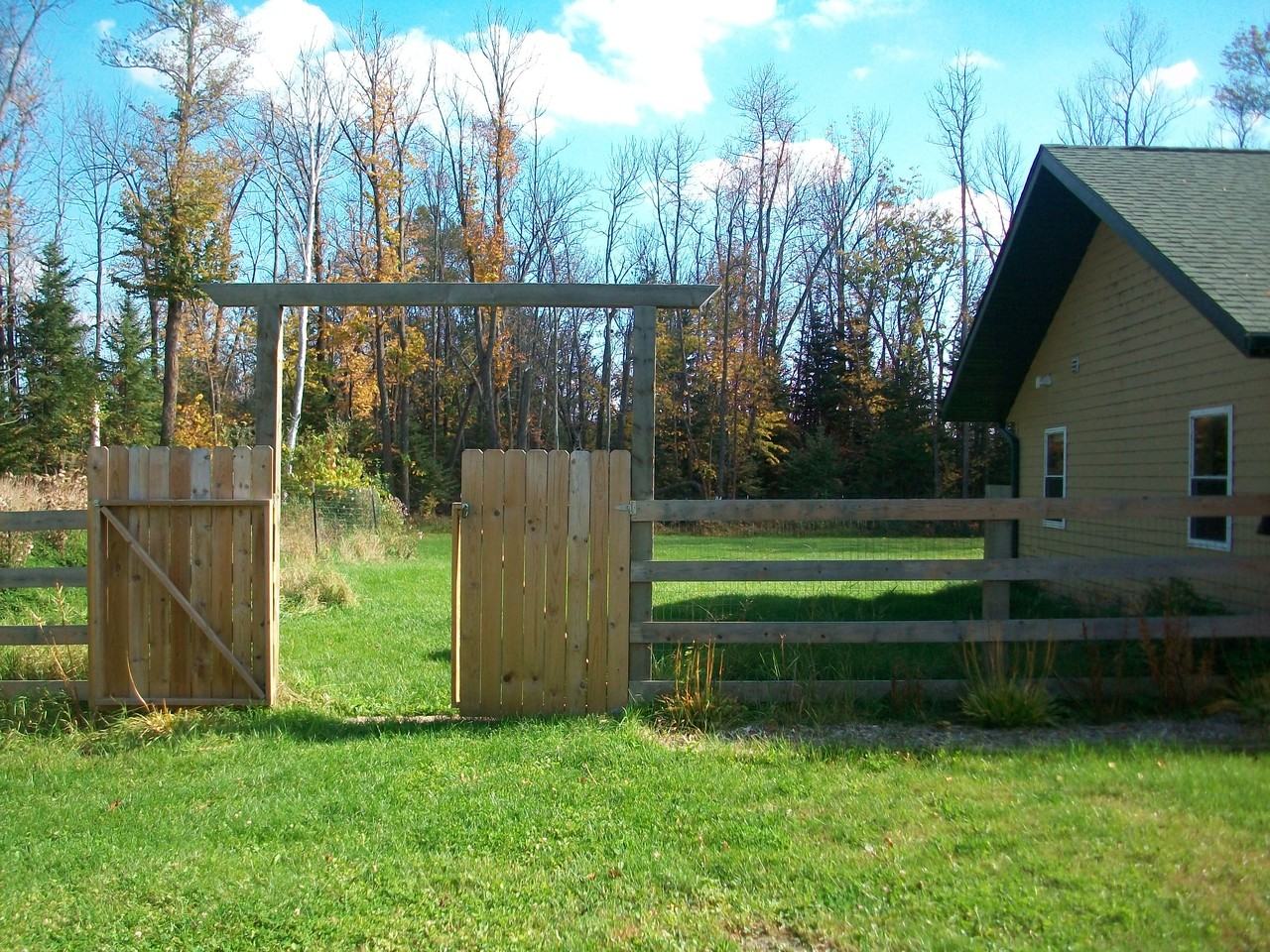 31487 Malbay Rd - Photo 3 of 11