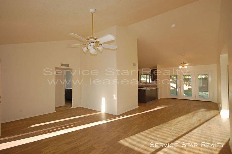 7247 S Alder Drive - Photo 2 of 13