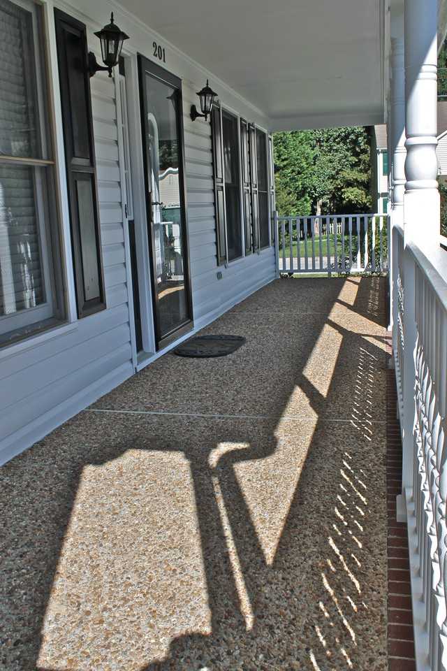 201 Meghan Kay Cove - Photo 3 of 17