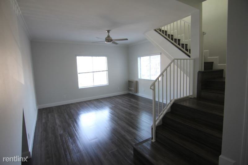 1317 N Bronson Ave 201 - Photo 2 of 15