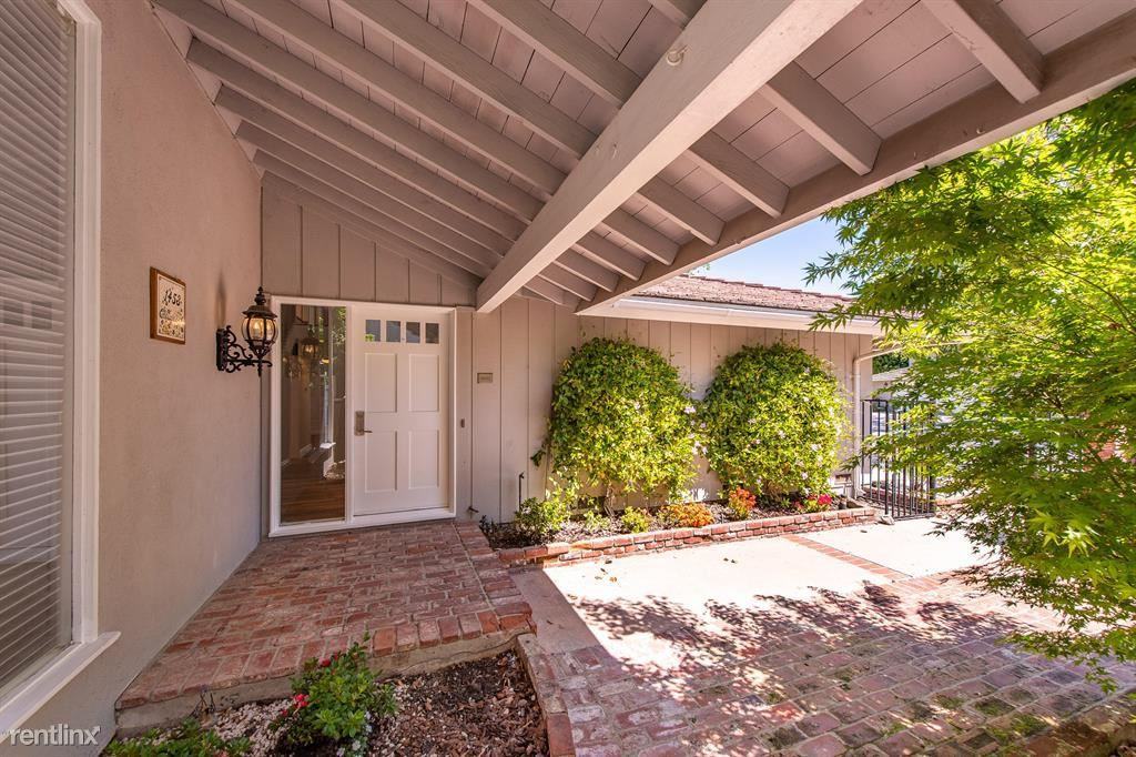 1453 Cheswick Pl - Photo 2 of 10