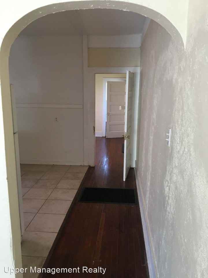 813-15 Lyons St - Photo 3 of 9