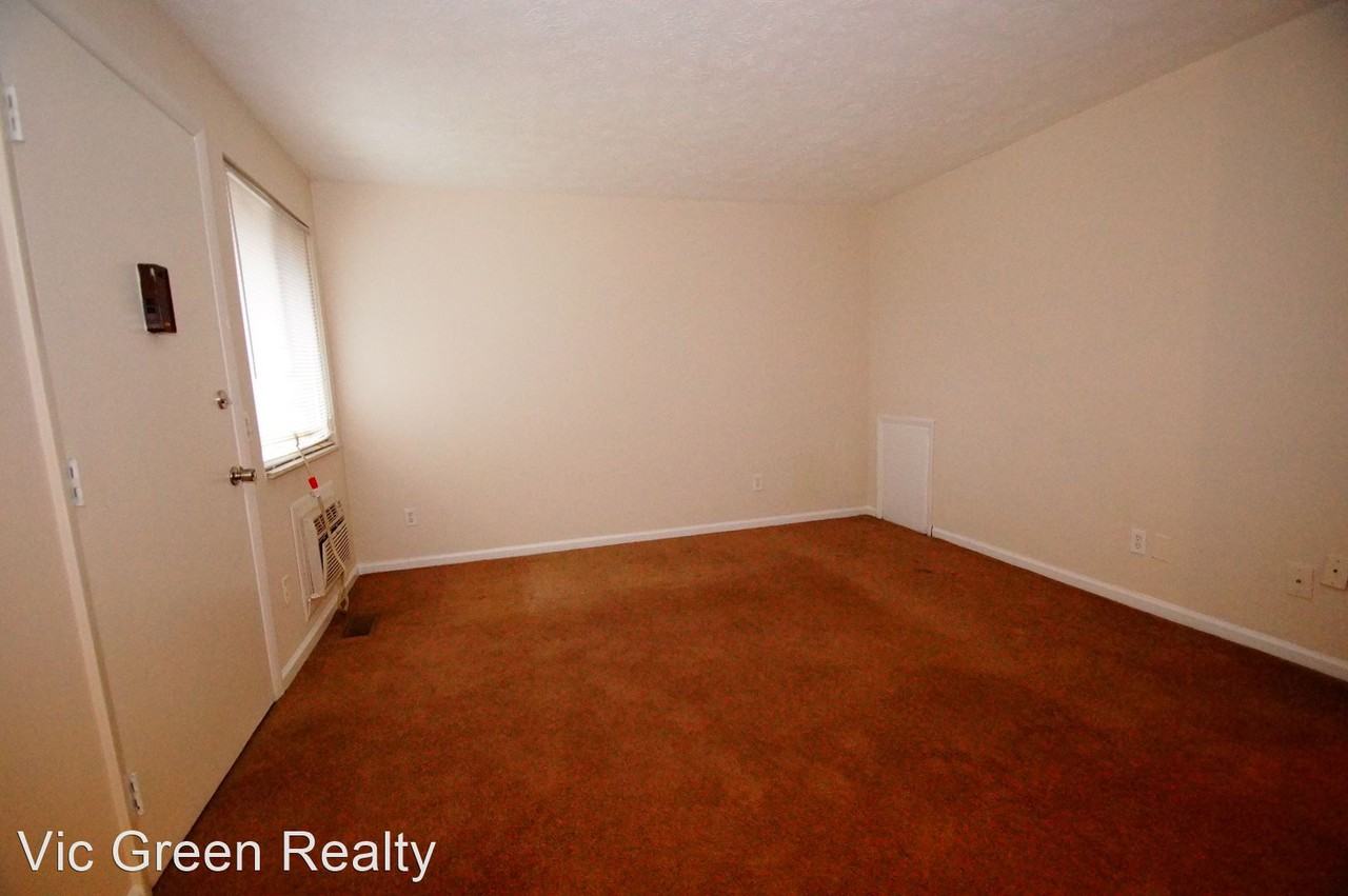 4562 Croftshire Dr - Photo 3 of 14