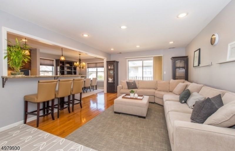 8 Ruby Ln - Photo 2 of 16