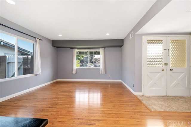 11251 La Rosa Drive - Photo 3 of 23
