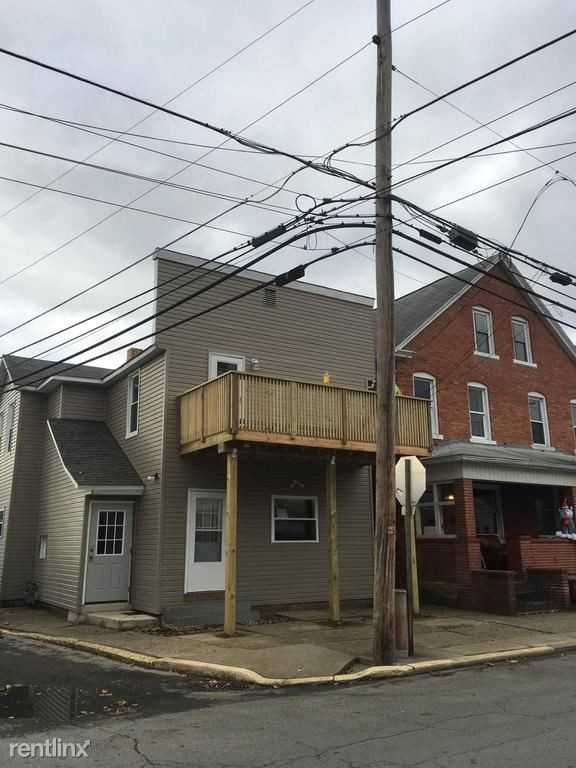 421 Fair St - Photo 2 of 8