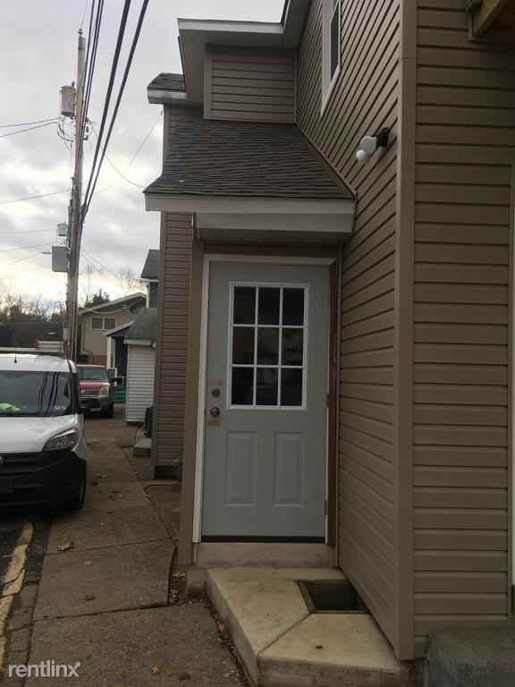 421 Fair St - Photo 3 of 8