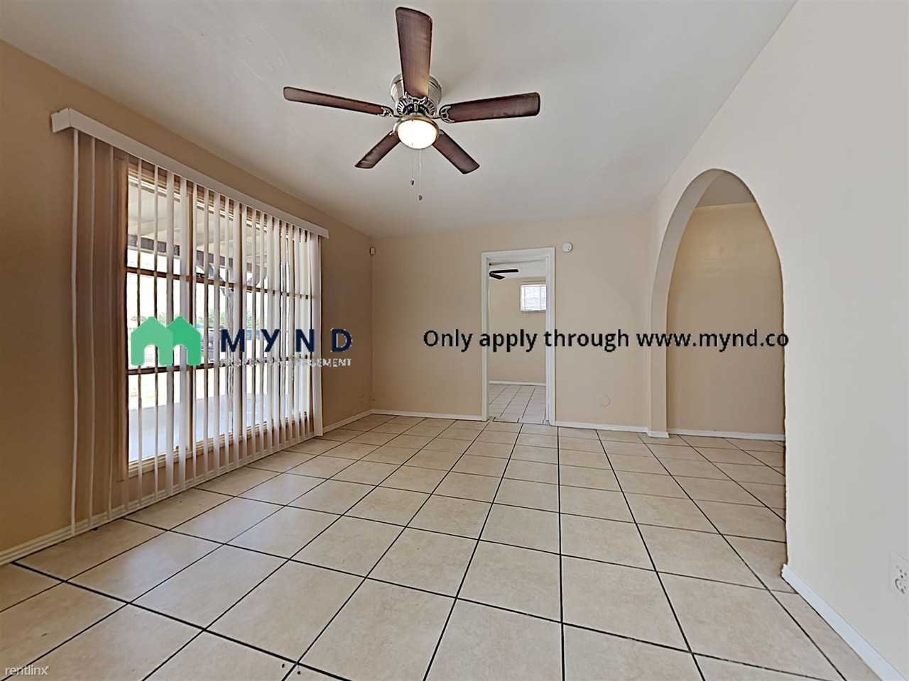 4435 N 31st Ave - Photo 3 of 13