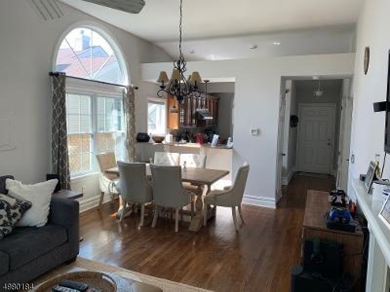 206 Reed Ln - Photo 3 of 25