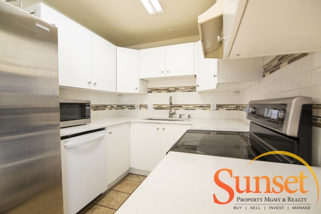 4722 Home Avenue - Photo 3 of 16