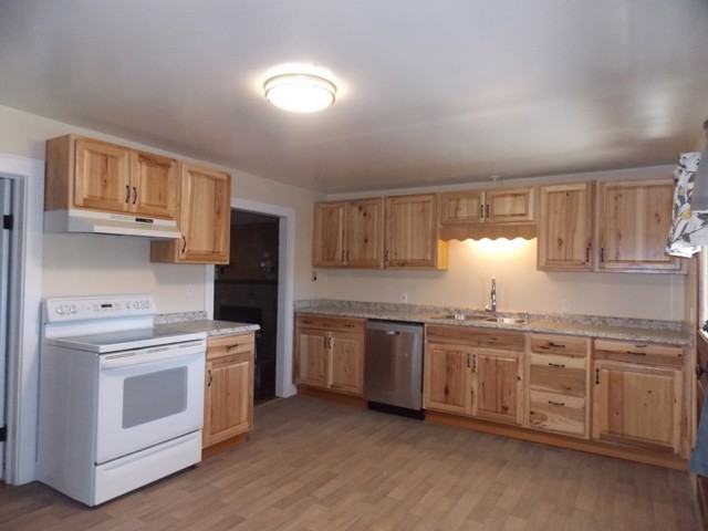 496 Church Rd - Photo 3 of 24