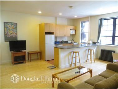 205 W 15th St #3F