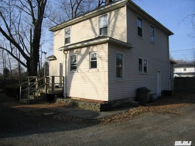 212 Little Plains Rd - Photo 2 of 12