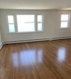 95 Boyce Avenue - Photo 3 of 9