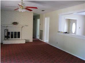 6562 Airport Blvd - Photo 2 of 3