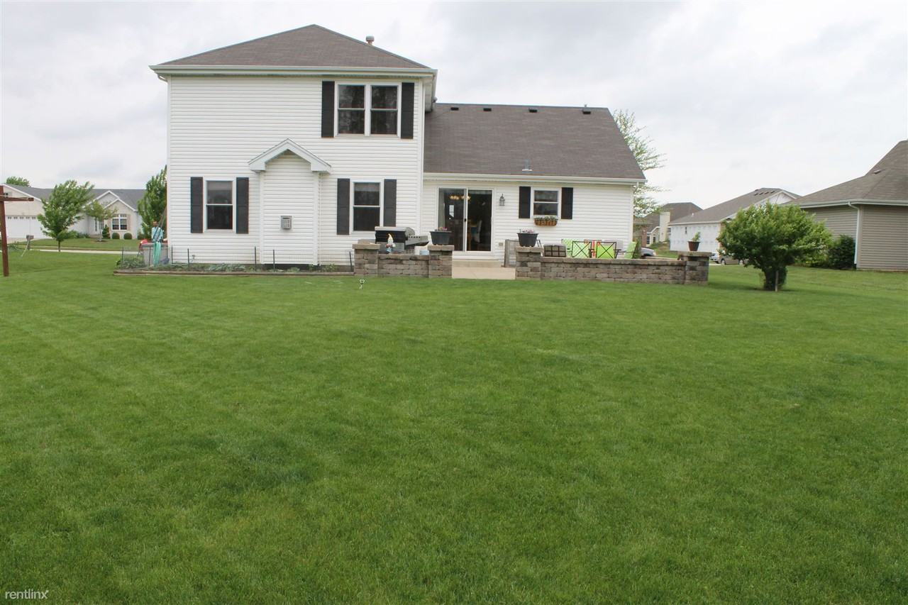 678 Sandburg Drive - Photo 3 of 16