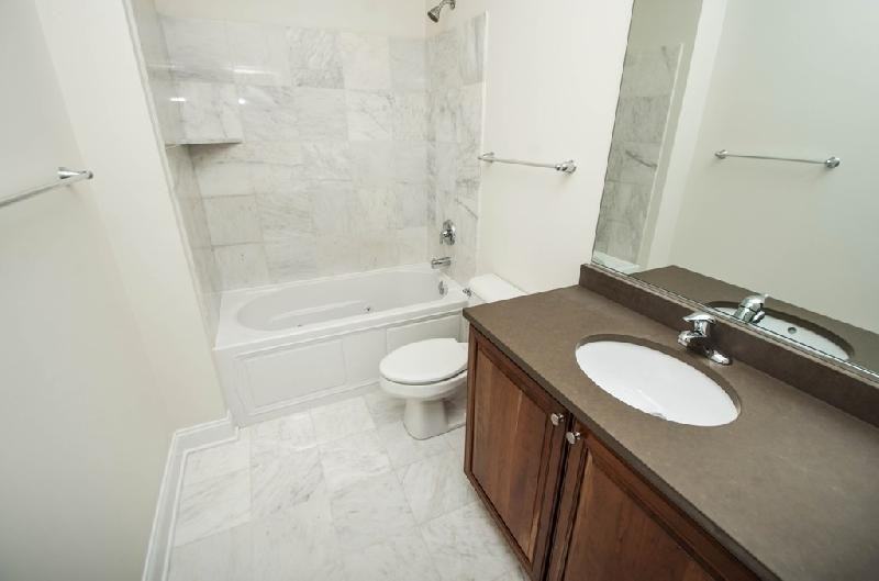 1941 S Wabash Ave 625 - Photo 3 of 4