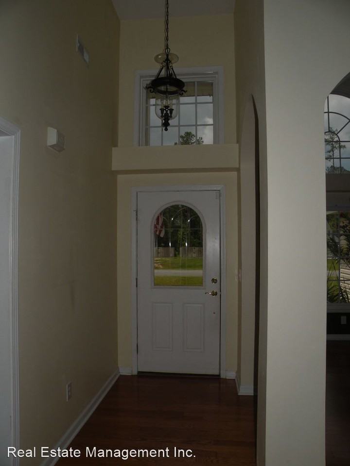 202 War Admiral Dr. - Photo 2 of 19