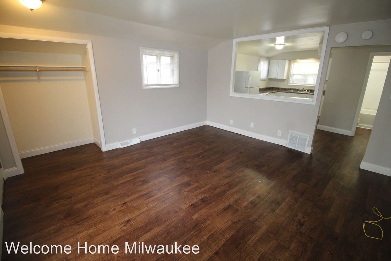 5031 N 54th St - Photo 3 of 26