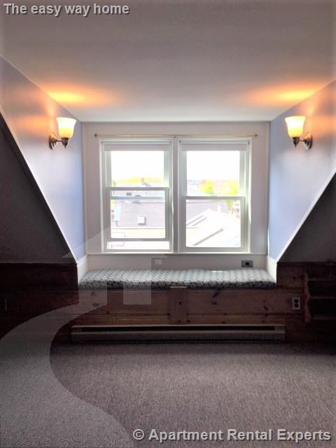 56 Warren St - Photo 2 of 7