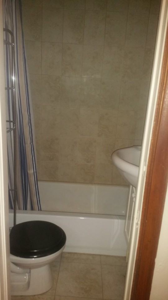 4512 Avenue Coolbrook #B - Photo 2 of 11