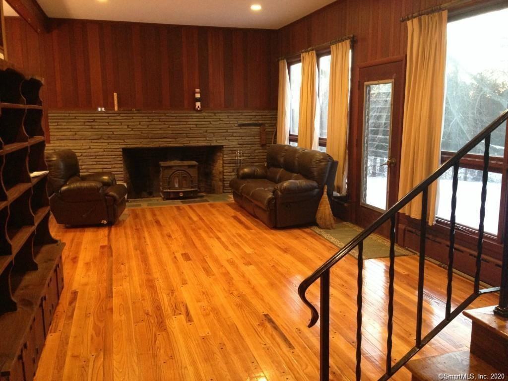 1681 Tuttle Avenue - Photo 3 of 12