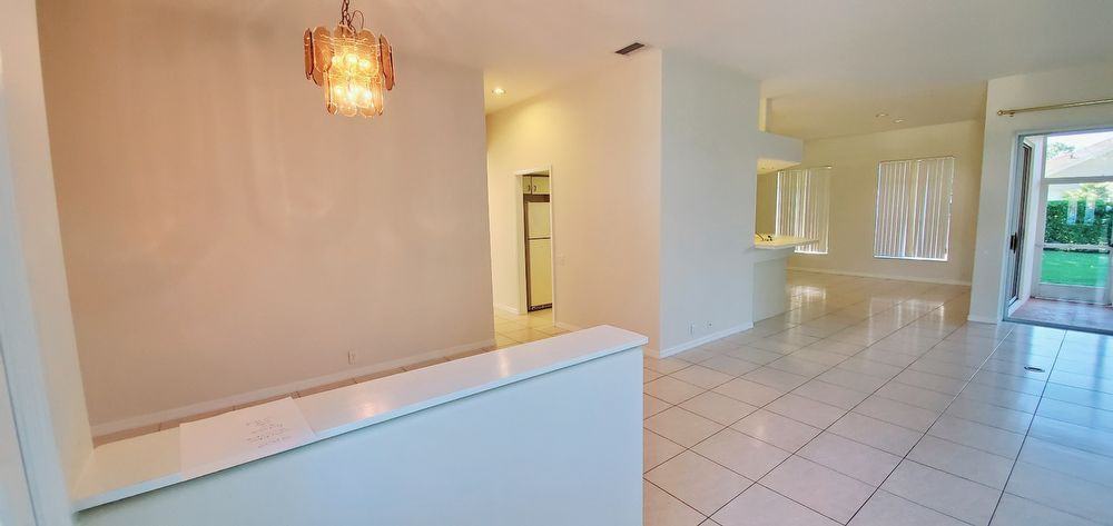 9369 Ashley Dr - Photo 2 of 26