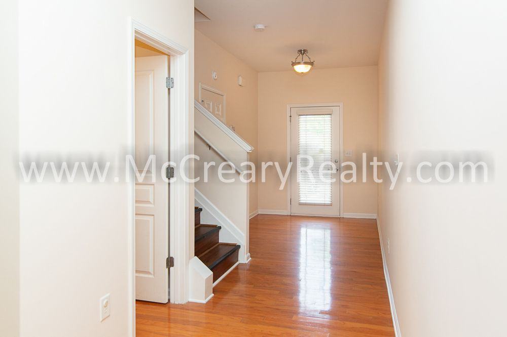278 Parc View Lane - Photo 3 of 23
