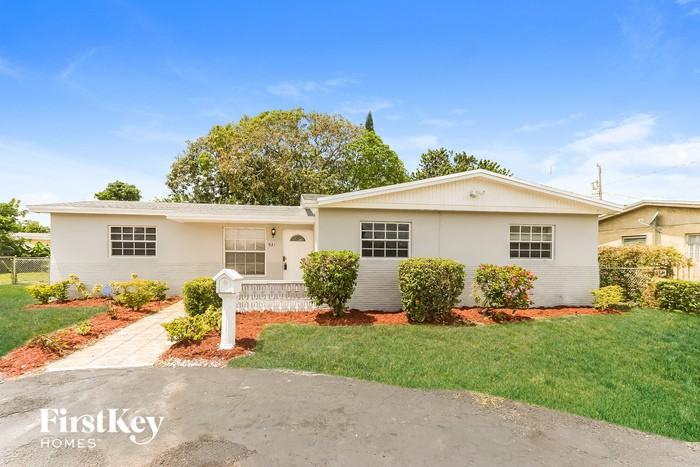 921 Northwest 200th Terrace - Photo 2 of 15