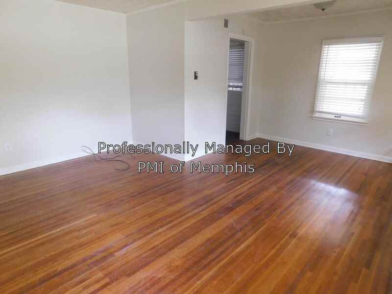 1407 Flamingo Rd - Photo 2 of 9