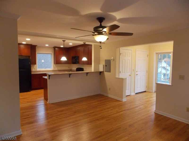 8 Elmer St Apt 3 - Photo 2 of 12