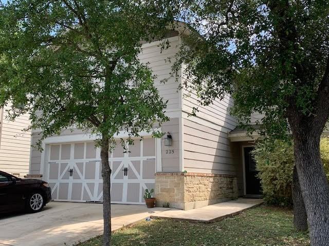 225 Sandy Shl - Photo 2 of 28