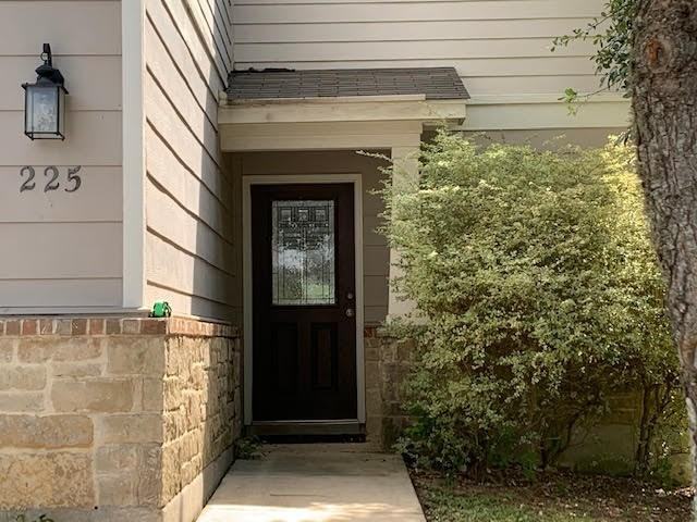 225 Sandy Shl - Photo 3 of 28