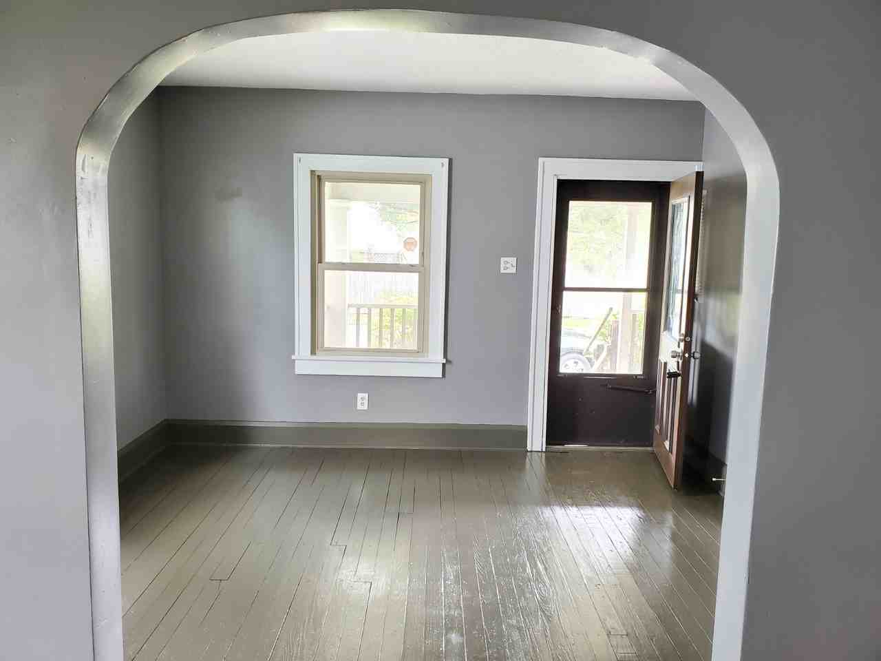 1825 Roosevelt Ave Ne - Photo 2 of 7