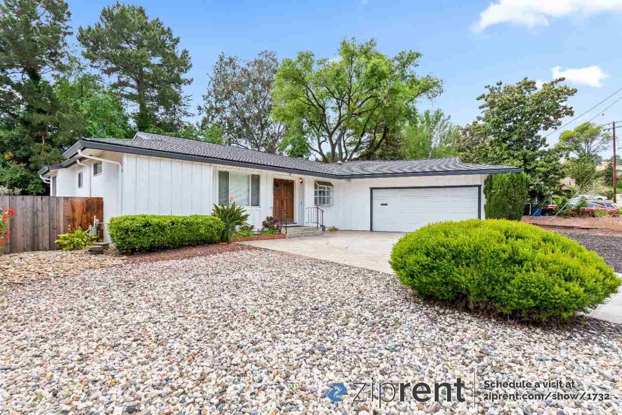 1331 Conejo Way - Photo 2 of 20