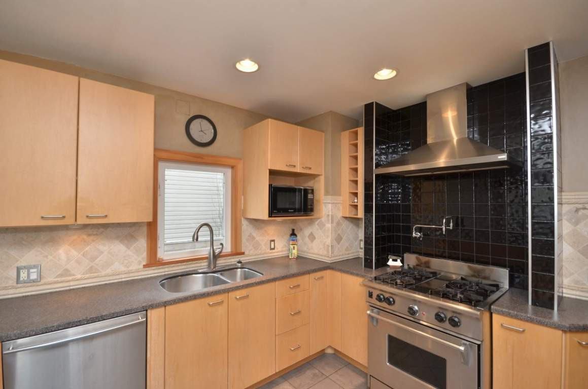 Glenora House Apartments 10314 137 St Nw, Edmonton, AB T5N 2H1 Zumper