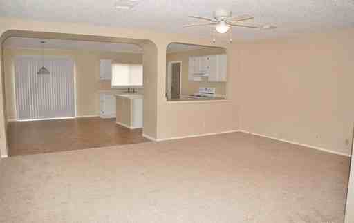8238 Bent Meadow Dr - Photo 3 of 9
