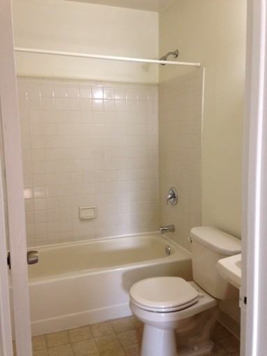 112 W Moreland Ave - Photo 3 of 7